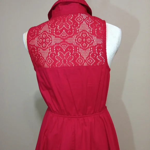 Elegant Red Sleeveless Dress - Picture 11 of 13